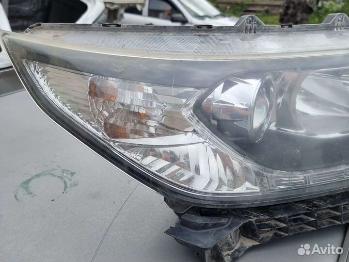 Правая фара Honda cr-v 4