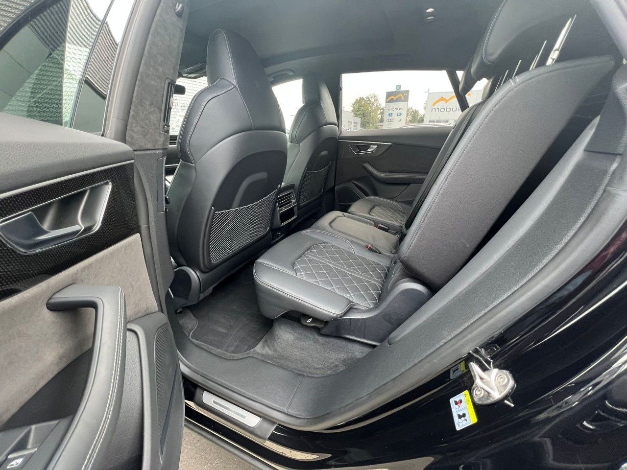 Audi SQ8: фото из отзыва