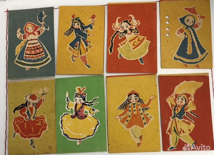 Серпантин ёлочные игрушки бумажные снежинки флажки