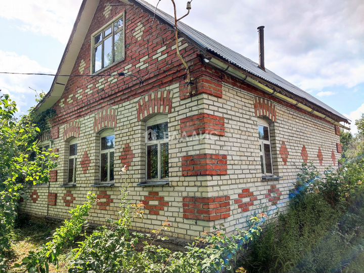 Дом 53,3 м² на участке 10 сот.