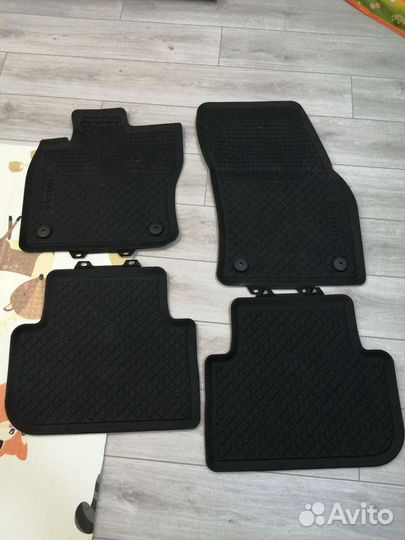 Оригинальные коврики на Volkswagen Tiguan 2