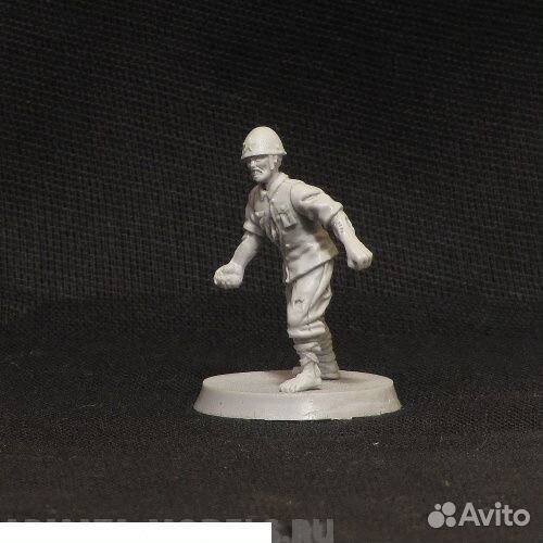 Миниатюра brother vinni's Zomb-01 28 mm