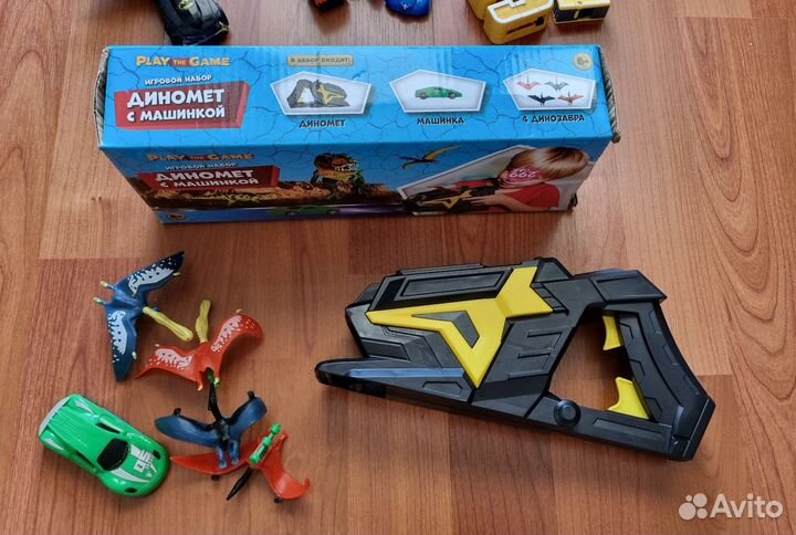 Игрушки машины пакетом