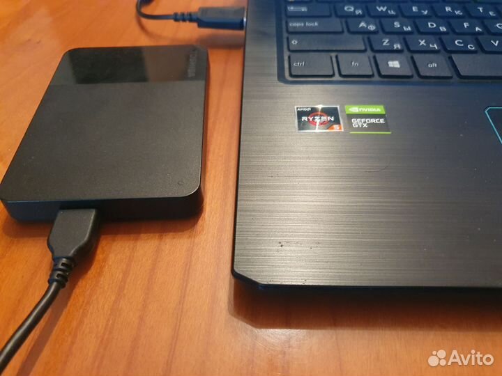 Внешний жесткий диск 2 тб Toshiba