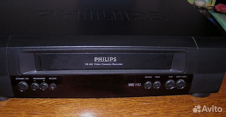 Кассетный видеомагнитофон