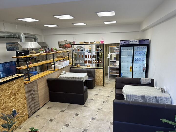 Торговая площадь, 63 м²