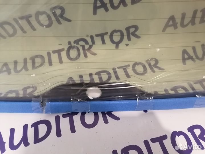 Стекло крышки багажника TLC 300 2021—