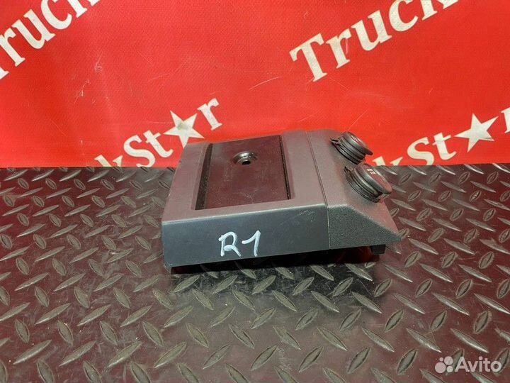 Панель розеток Renault T