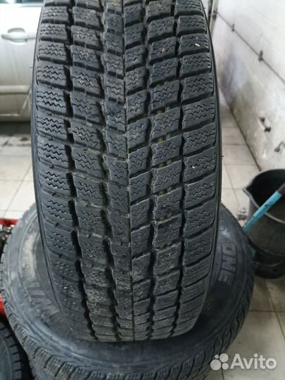 Roadstone Winguard SUV 235/70 R16 105P