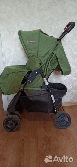 Продаю Прогулочную коляску