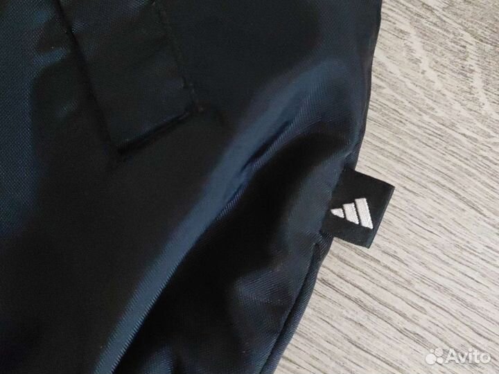 Ветровка для мальчика adidas оригинал 152см 12лет