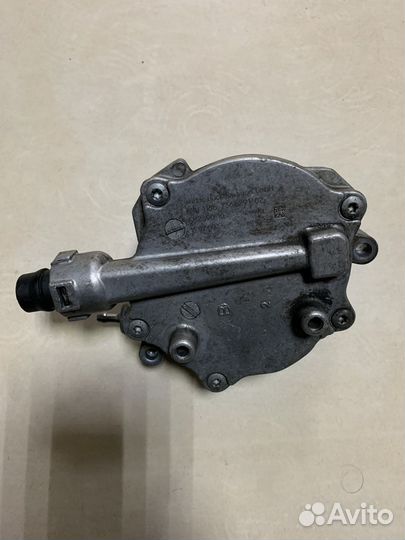Насос вакуумный BMW N63 B44 11667566291