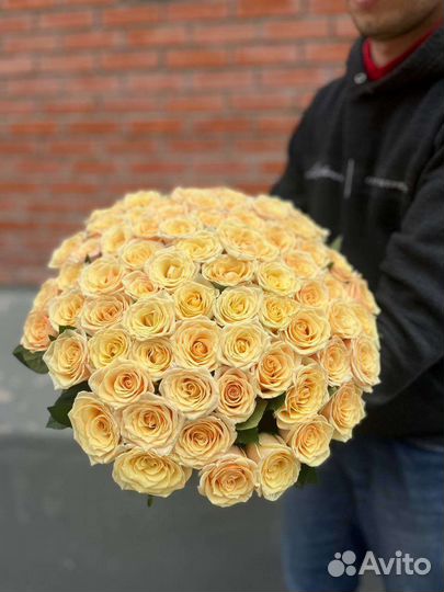 Букеты 51 роза с доставкой и самовывозом. Роза