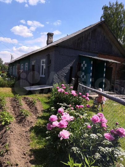 Дом 28 м² на участке 4 сот.