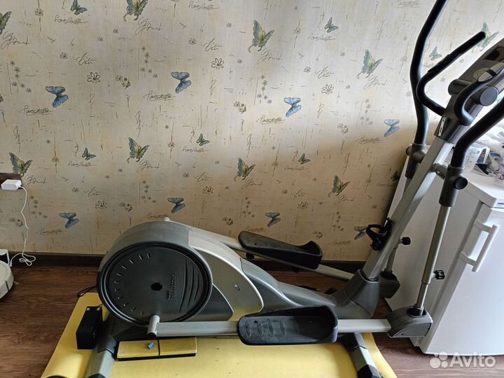 Эллиптический тренажер torneo