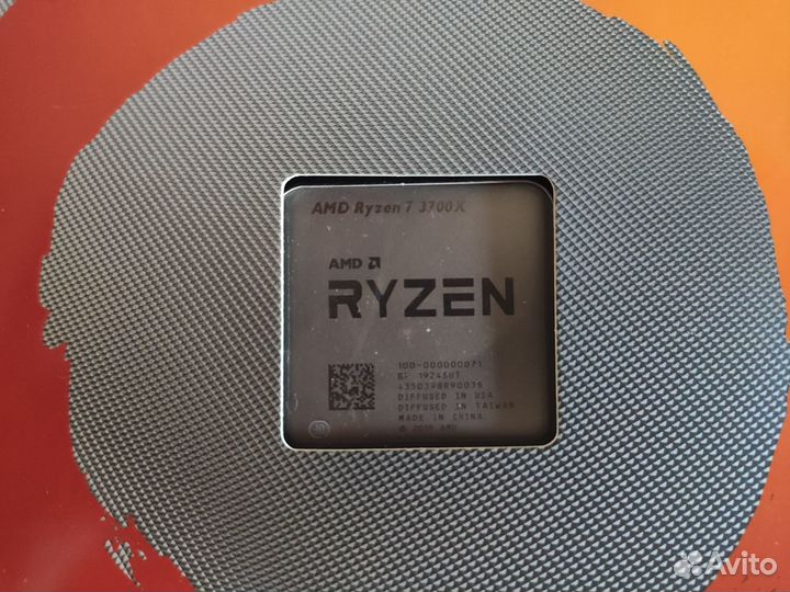 Процессор AMD Ryzen 7 3700X BOX Без кулера