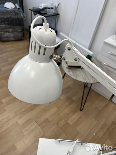 Лампа настольная