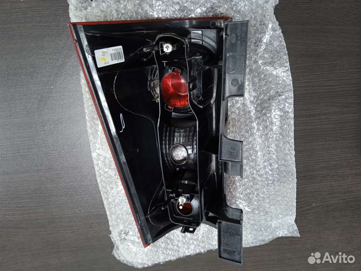 Фонарь задний левый LADA Largus 8200864612