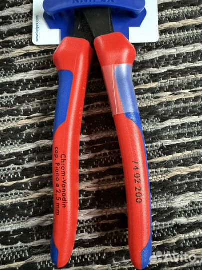 Кусачки боковые особой мощности knipex KN-7402200