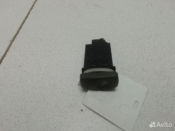 Кнопка обогрева сидений 30862856