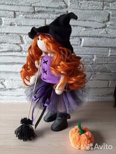 Кукла вязаная интерьерная