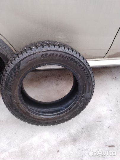 Bridgestone Blizzak Revo 696 185/65 R15