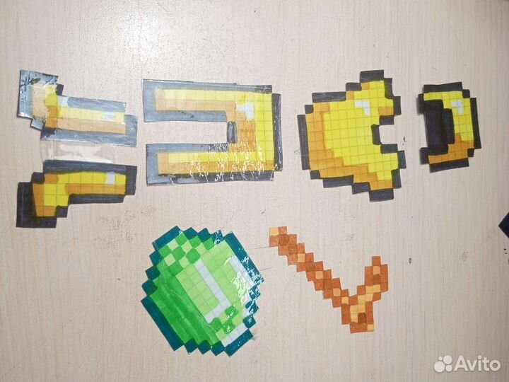 Рисунки по клеточкам для украшения комнаты