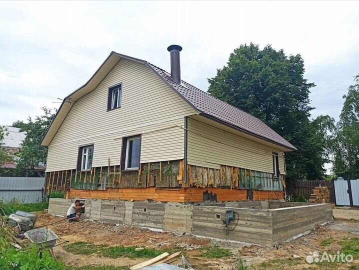 Замена венцов подъем дома и