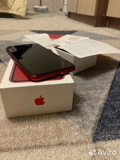 Телефон iPhone XR
