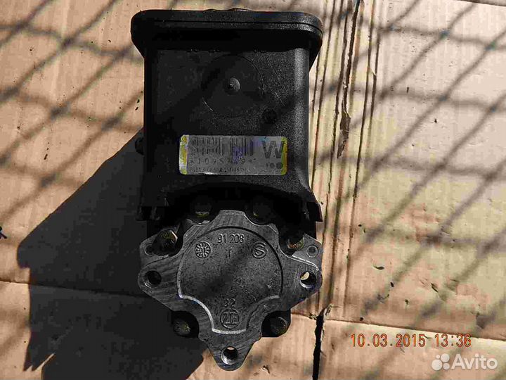 Насос гидроусилителя руля BMW 5 Series E39 рестайл