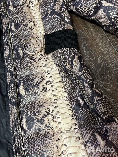 Пуховик зимний женский