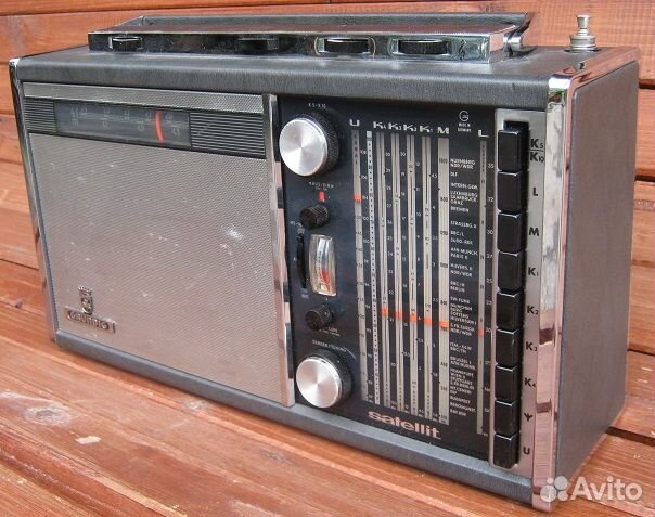 Продаю коллекцию р/аппаратуры, часов и др. техники