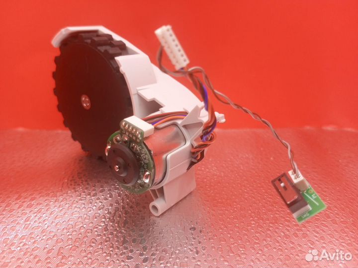 Пылесос Dreame Bot D10S RLS3L / Колесо левое L