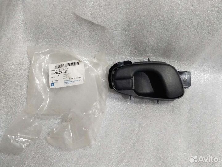 Ручка двери внутренняя правая ZAZ Chance 2009-2014