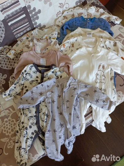 Два пакета (65 предметов одежды) от 0 до 5 месяцев