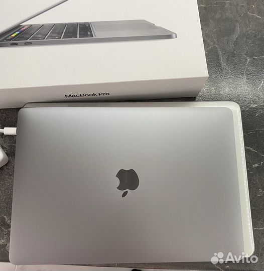 Apple MacBook Pro 13 куплен в 2021