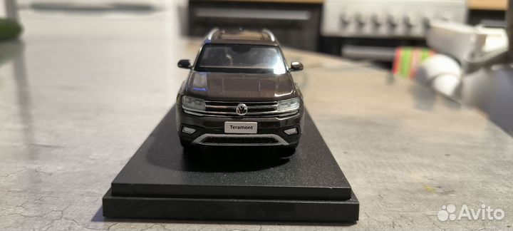 Volkswagen Teramont модель 1:43