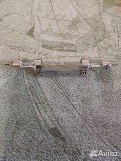 Зарезервировано. Кварц лампа с зап лампой +очки