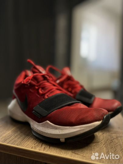 Кроссовки для баскетбола женские