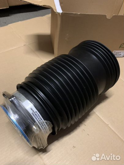 Пневмобаллон задний правый Mercedes E W213 C238