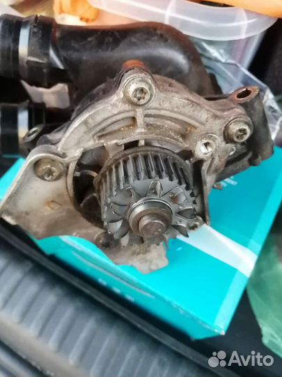 Водяная помпа tiguan