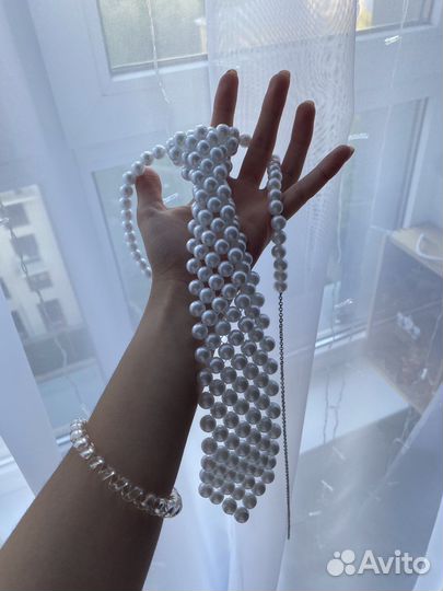 Украшение из бусин галстук