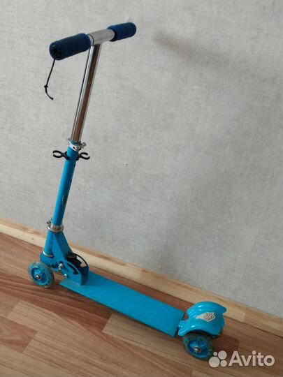 Продам детский самокат