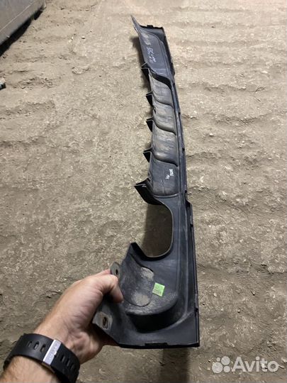 Диффузор на задний бампер BMW F30, М-пакет