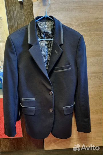 Пиджак для мальчика 128