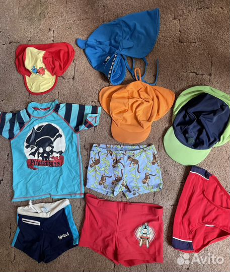 Пакетом.Плавки, кепки, майка пляжная