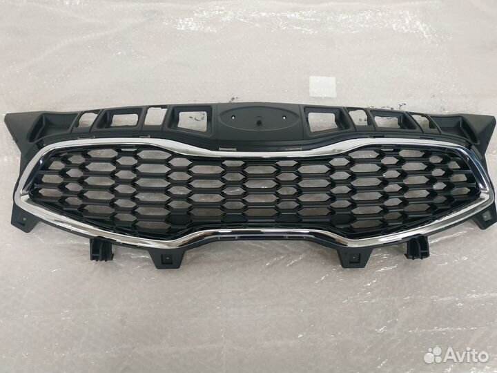 Решетка радиатора Kia Ceed 2012-2015 год хром, нов