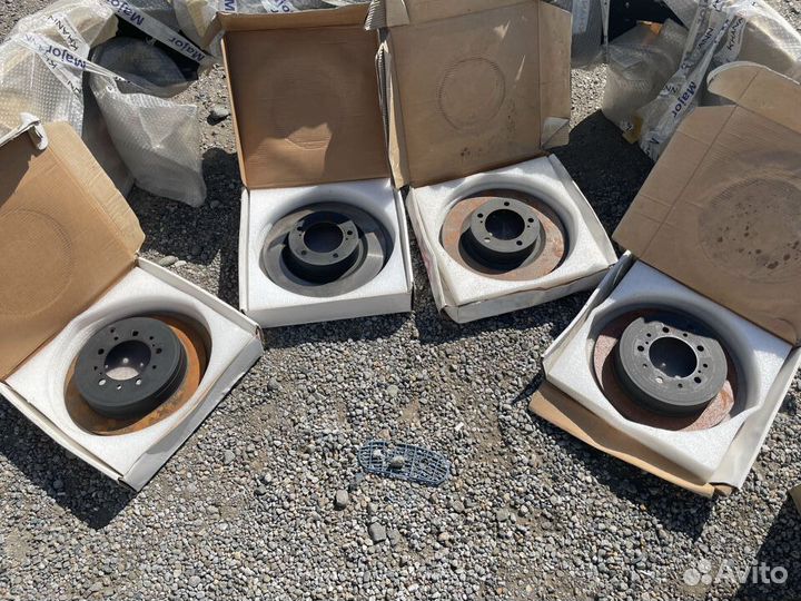 Комплект тормозов Lexus LX 570