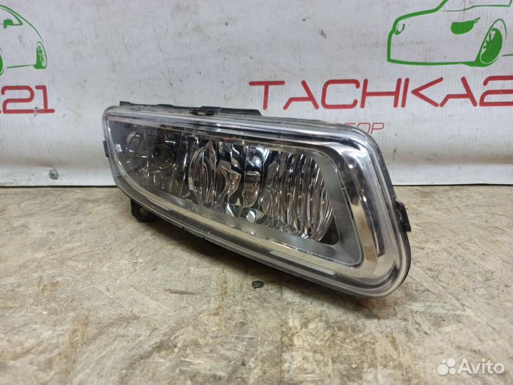 Фара противотуманная правая VW Polo 5 Sedan