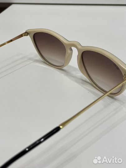 Солнцезащитные очки ray ban